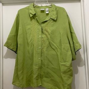 Vintage Emma James linen look shirt with embroidered detailing. Size 24W
